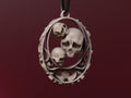 3 skull necklace